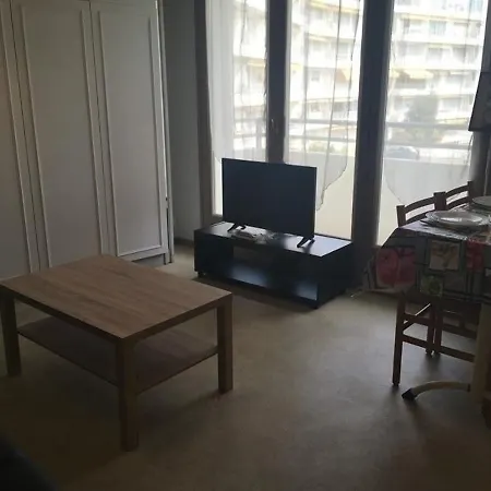 Appartement Salombo : A Deux Pas Des Commerces Et De La Grande Plage De Biarritz
